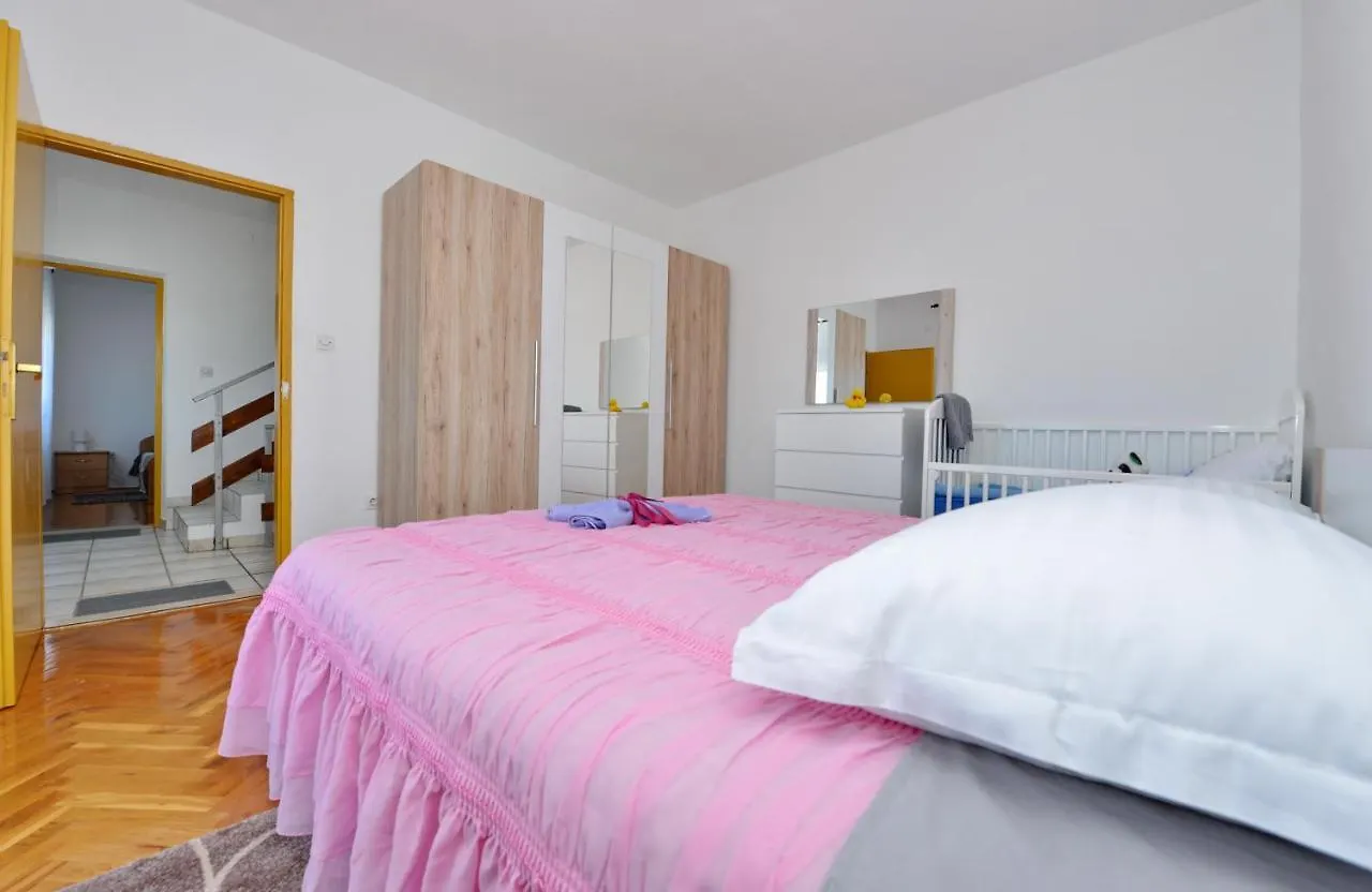 Apartment Great Escape Rupalj